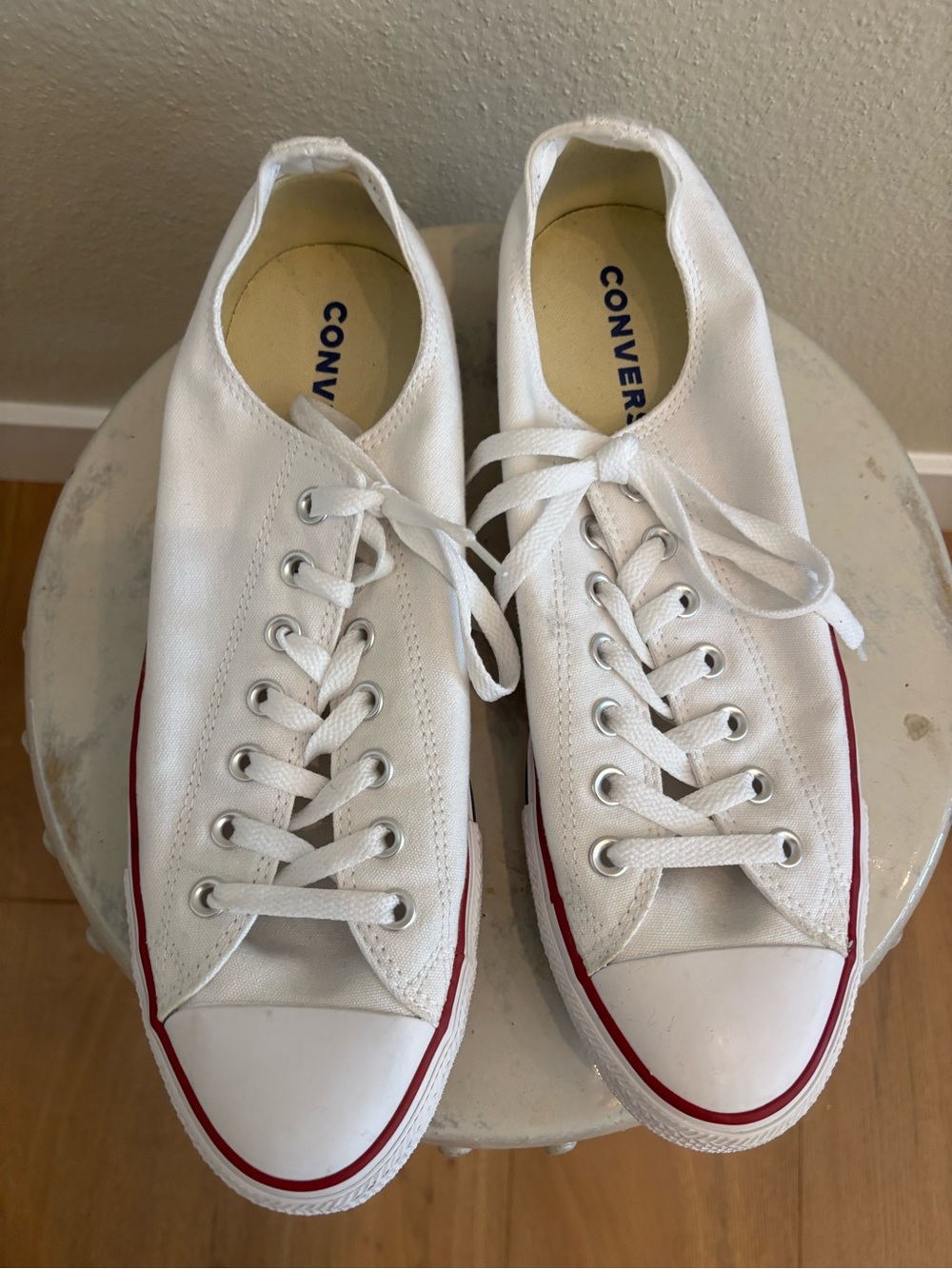 CONVERSE Men’s Converse Classic Low Top White Canvas Size 10.5